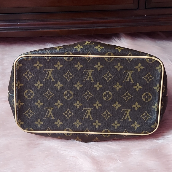 Authentic Louis Vuitton Bag - Picture 11 of 15